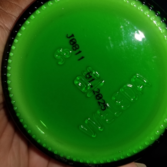 Weleda Mama stretch mark body butter - Picture 2 of 10